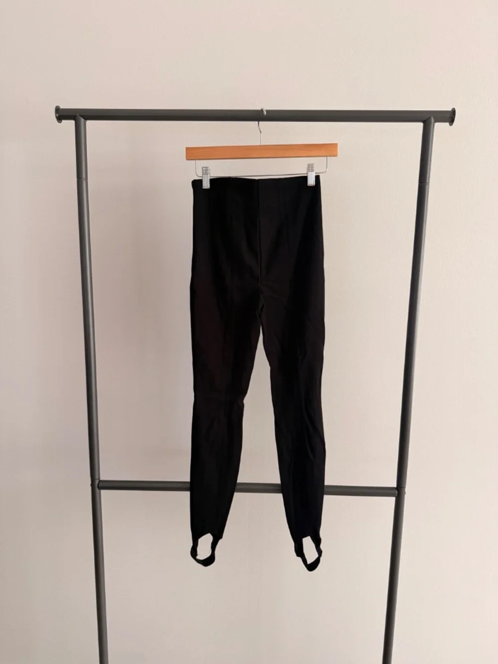 WHBM High-Rise Stirrup Legging